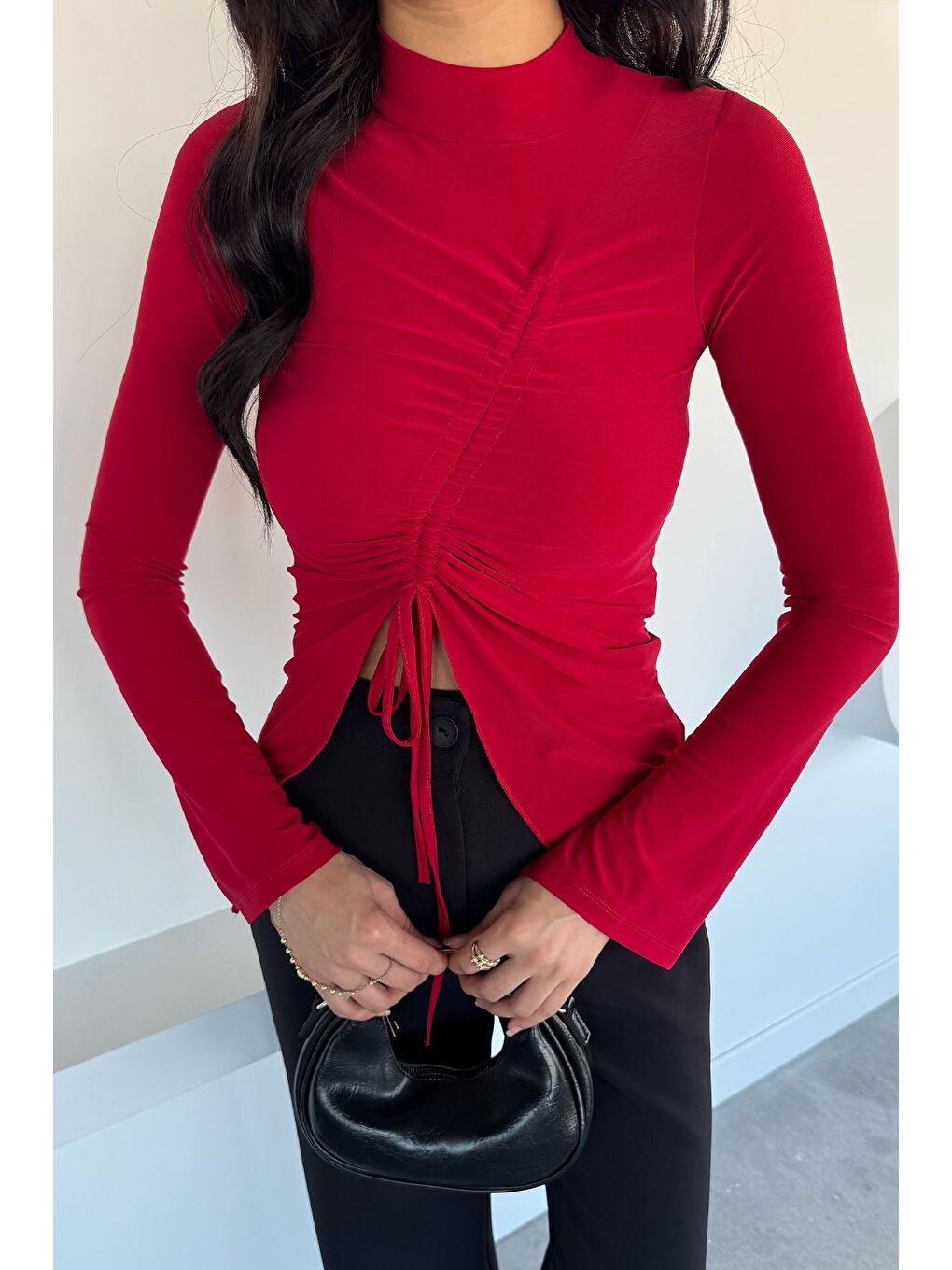 Kırmızı Asimetrik Kesim Ön Büzgülü Kadın Bluz