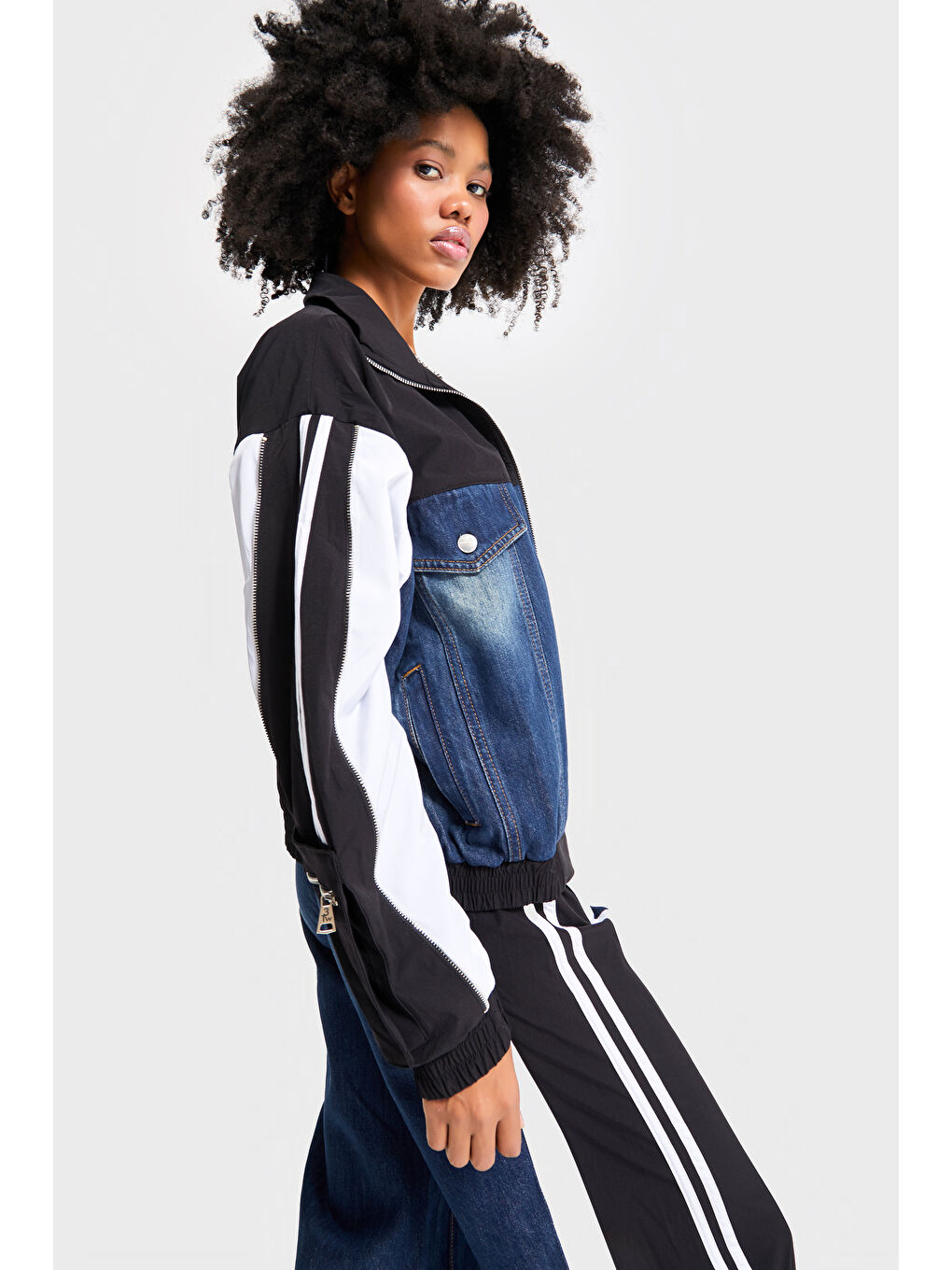 Mavi Kadın Parçalı Kumaş Özel Tasarım Bol Kesim Denim Ceket-1