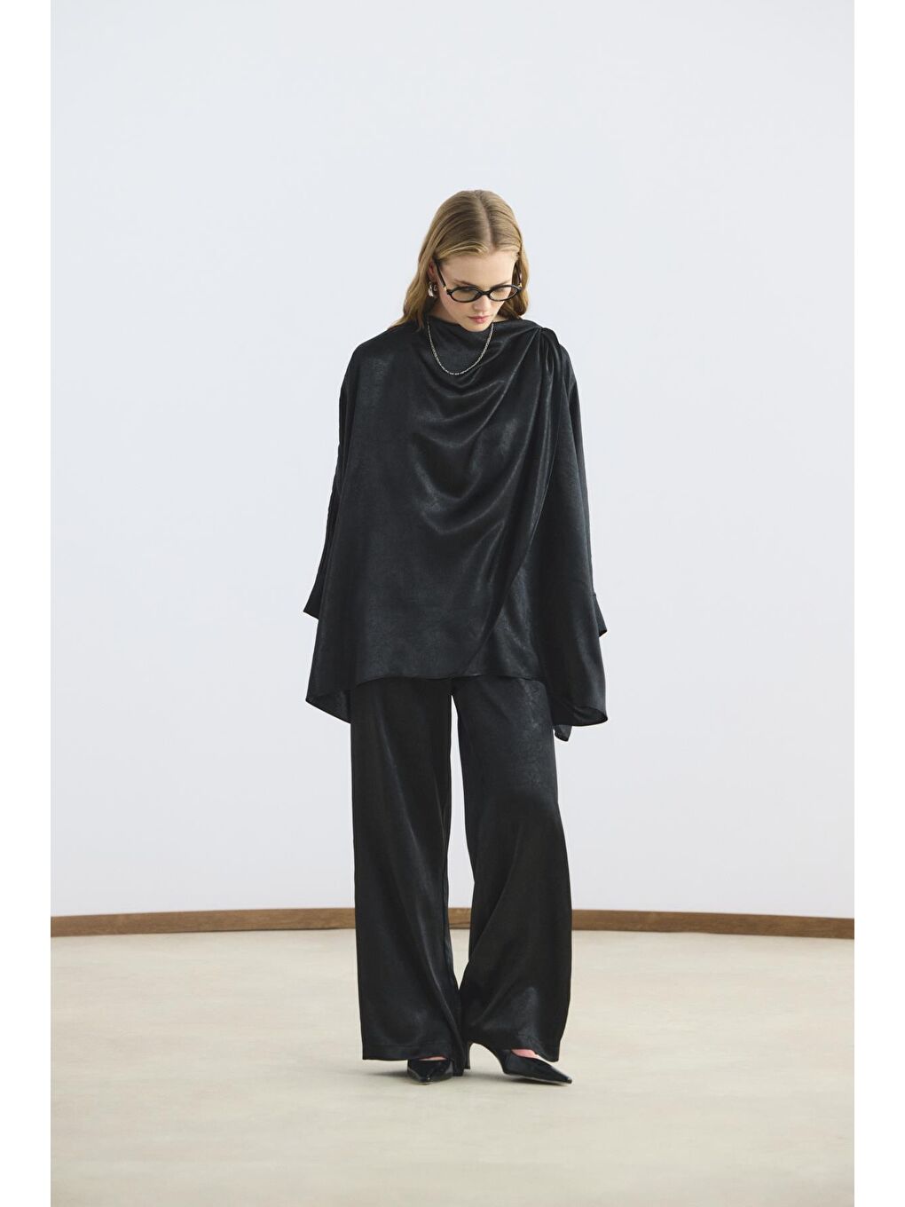 Şal Yaka Detaylı Pantolon Takım Siyah