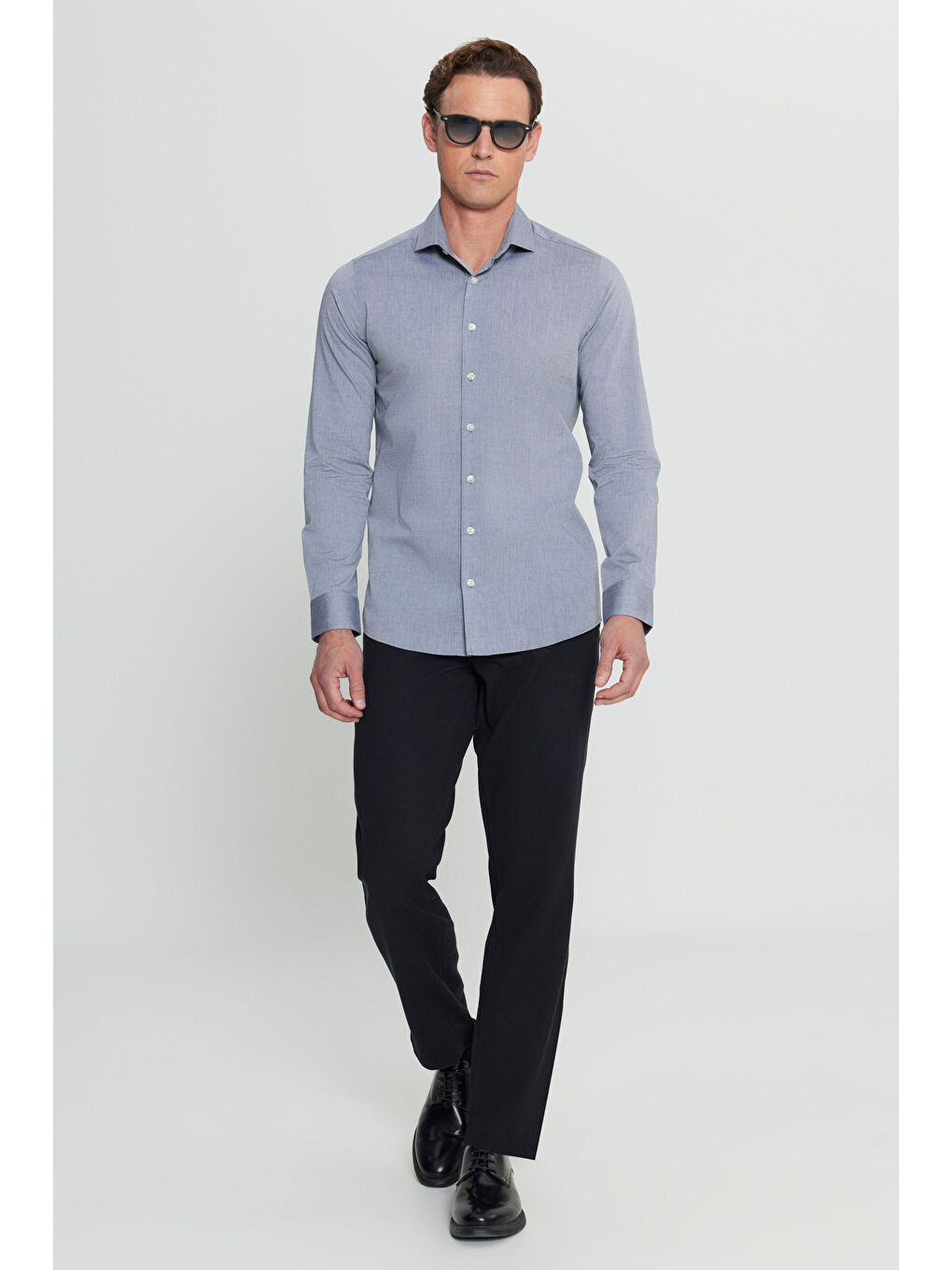 Erkek Siyah Flamlı Slim Fit Dar Kesim Düğmeli Yaka Gömlek-1