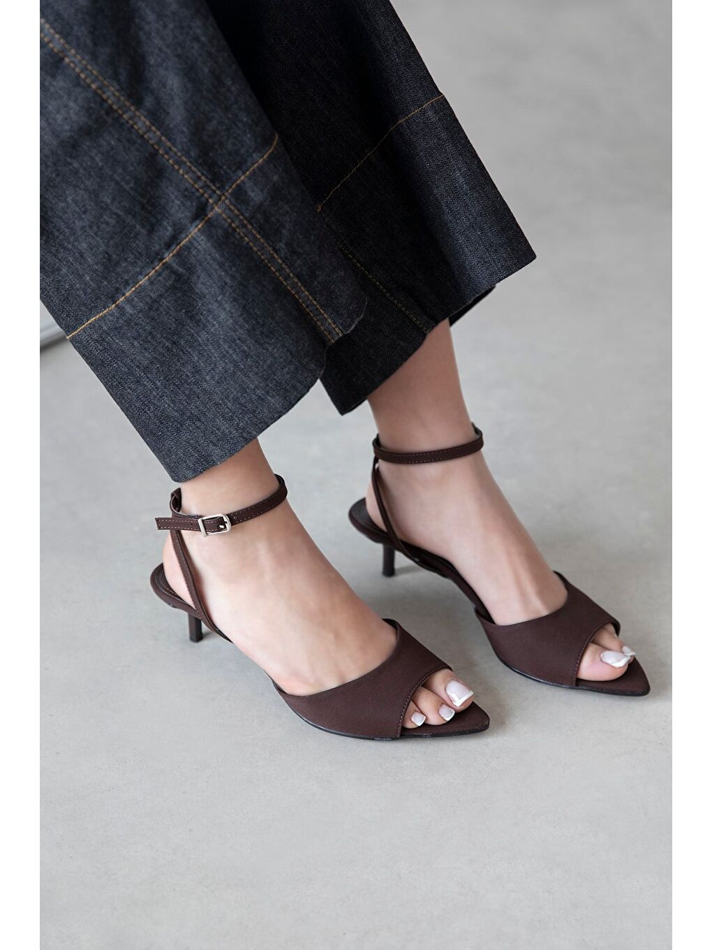 Kahverengi Noah Kadın Topuklu  Kumaş Sandalet Kahve-1
