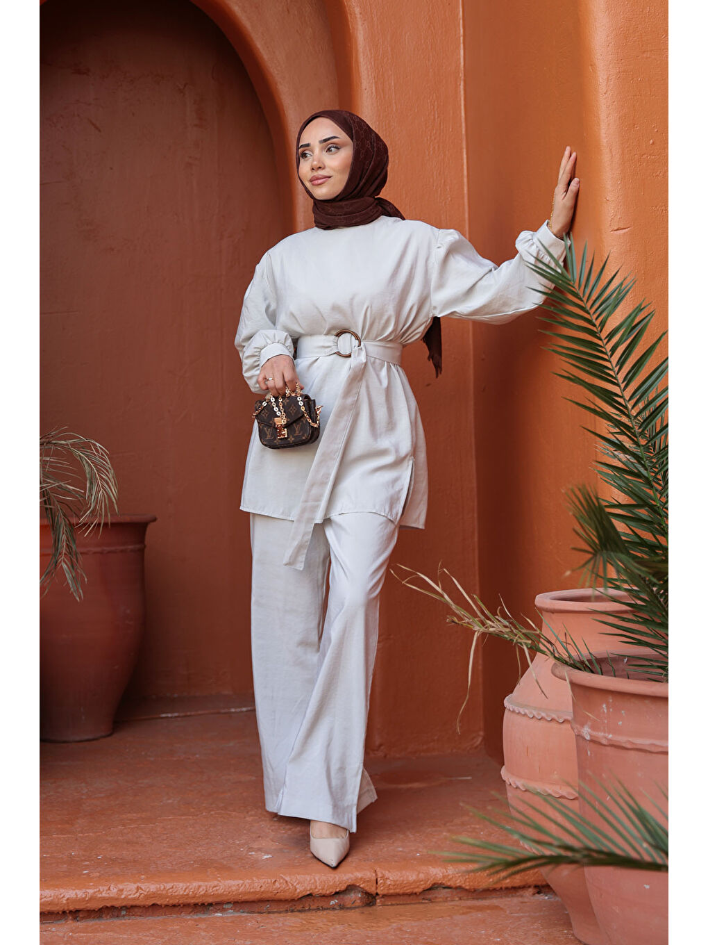 Kadın Kemerli Tokalı Takım Ekru