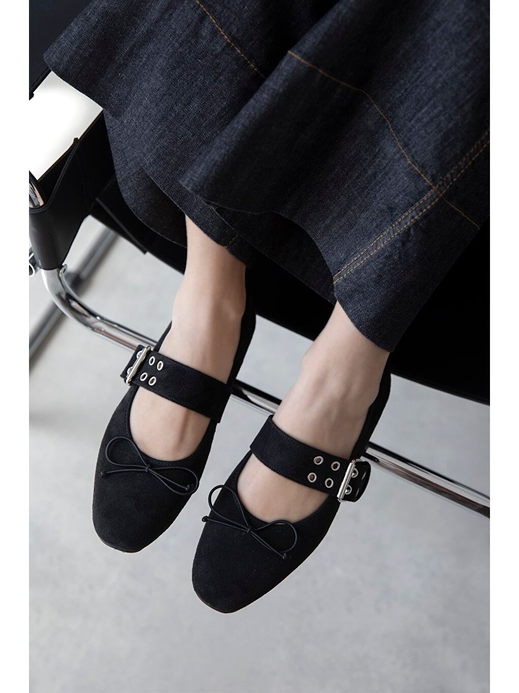 Faye Kadın Kemer Detay Süet Babet Siyah-1