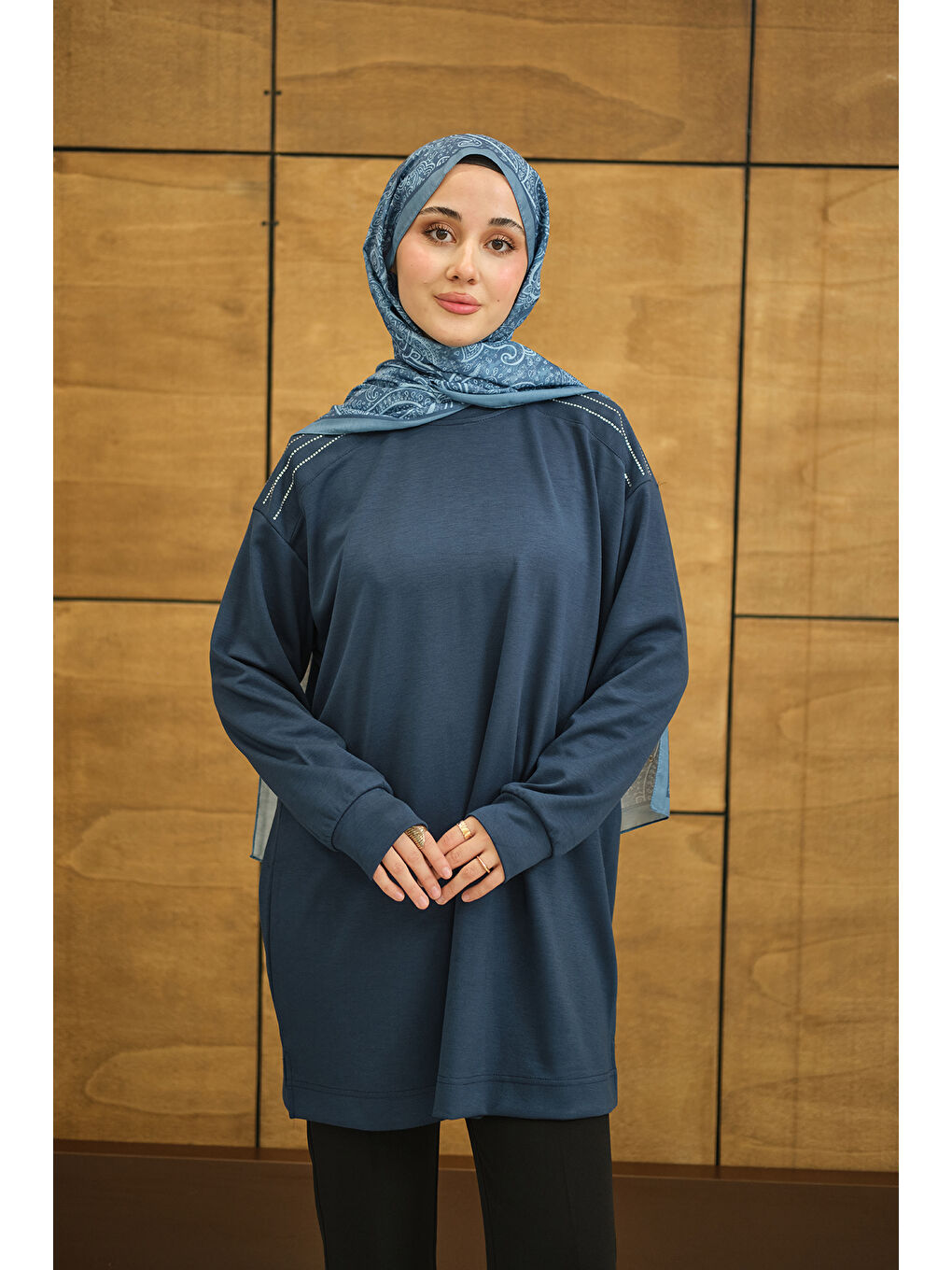 Kadın Bisiklet Yaka Omuz Taş Detay Regular Viskon Tunik İndigo Mavi-3