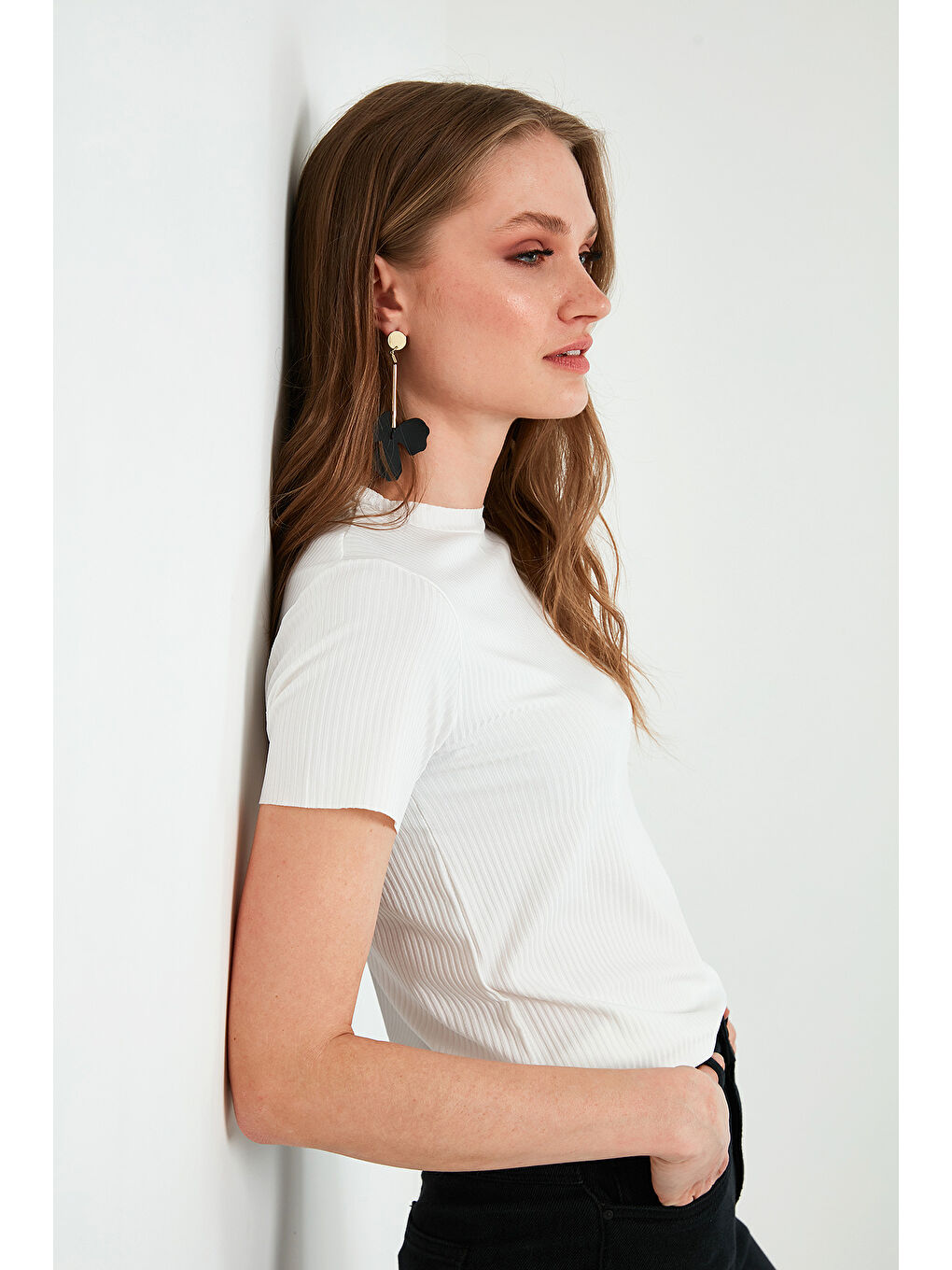 Ekru Bisiklet Yaka Yırtmaç Detaylı Kadın Bluz 5863431-3