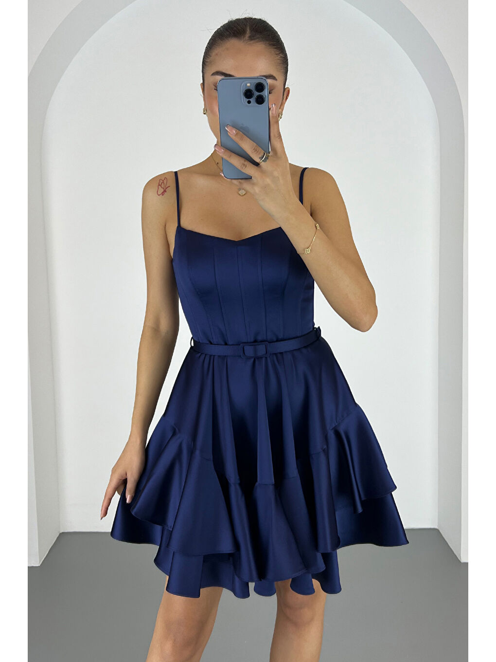 Kadın Lacivert Askılı Kısa Saten Mezuniyet Abiye Elbise-2