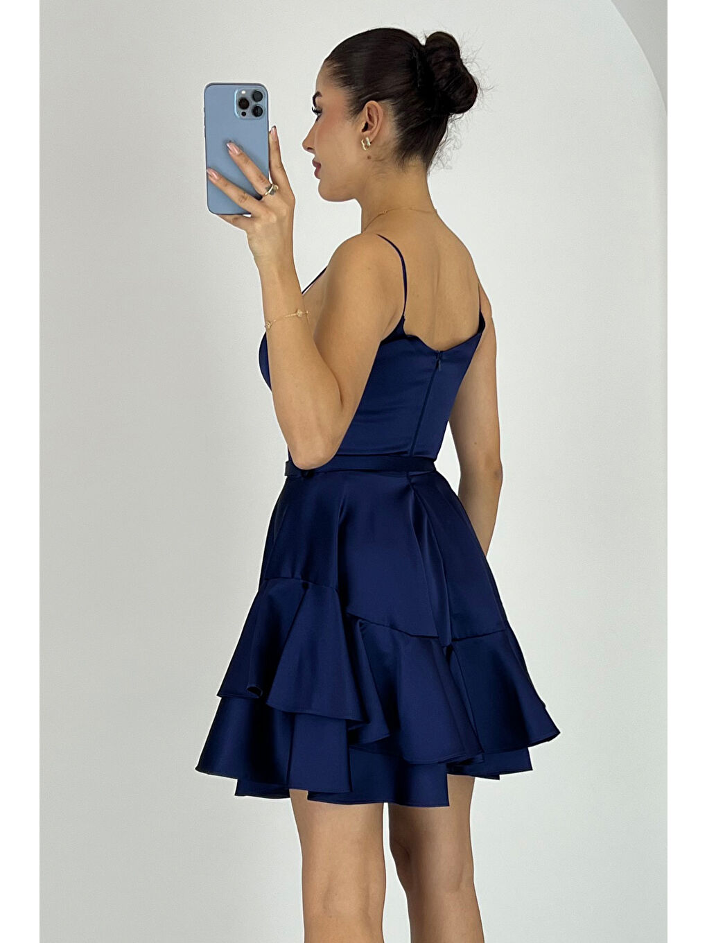 Kadın Lacivert Askılı Kısa Saten Mezuniyet Abiye Elbise-4