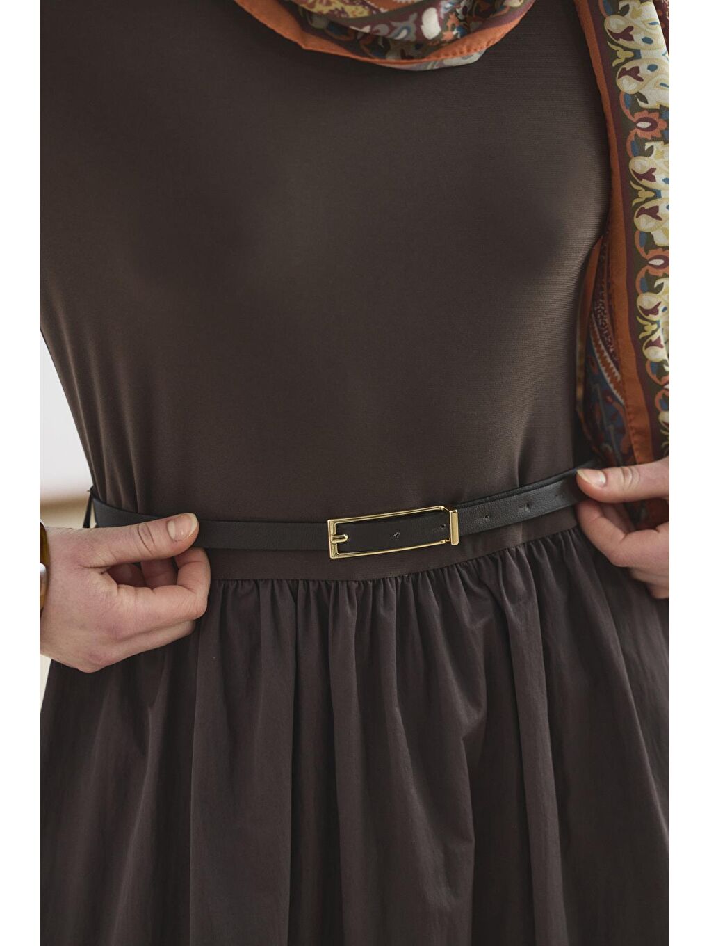 Dar Kesim Kemerli Mix Elbise Kahverengi-5