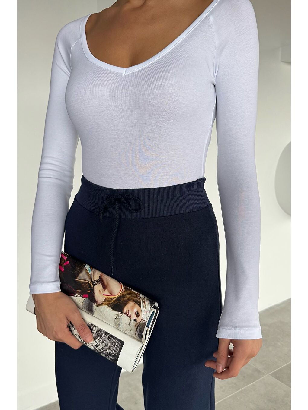 Beyaz Kadın V Yaka Uzun Kol Elastanlı Slim Fit Body Bluz-2