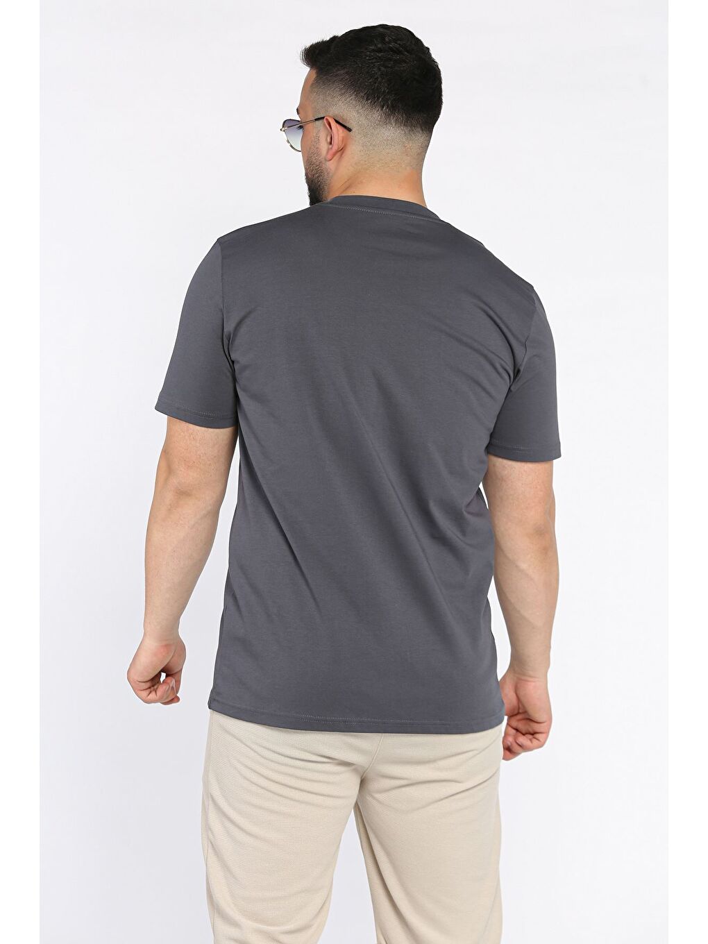 Gri Erkek Bisiklet Yaka Tişört-2