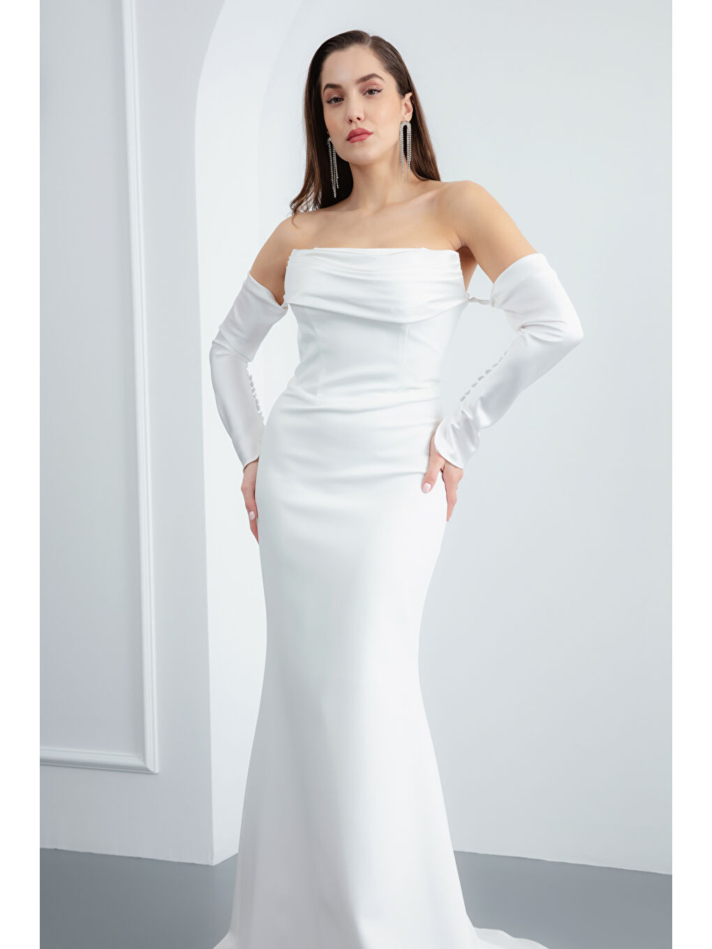 Kadın Beyaz Yaka Detaylı Balık Abiye Elbise-2