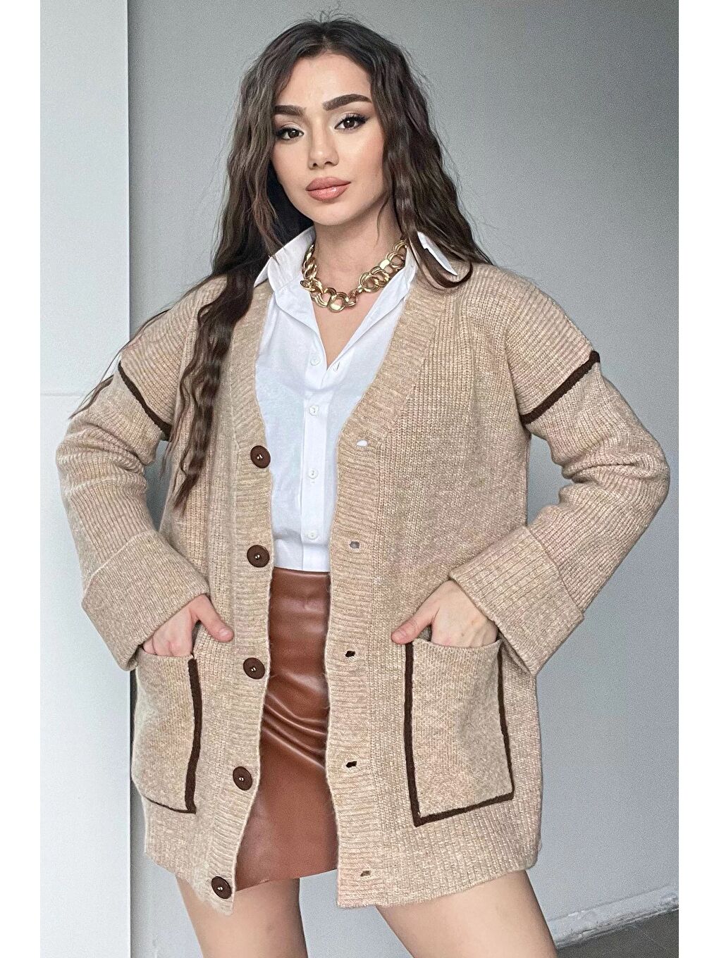 Gülseli Bej Kadın Kol Katlamalı Şerit Desenli Triko Hırka - 2