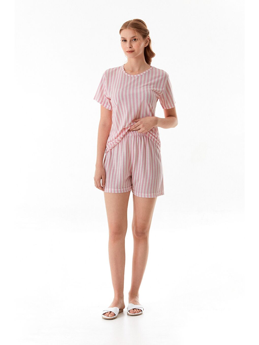 Pembe Ayıcık Desenli Bisiklet Yaka Şortlu Pijama Takımı-3