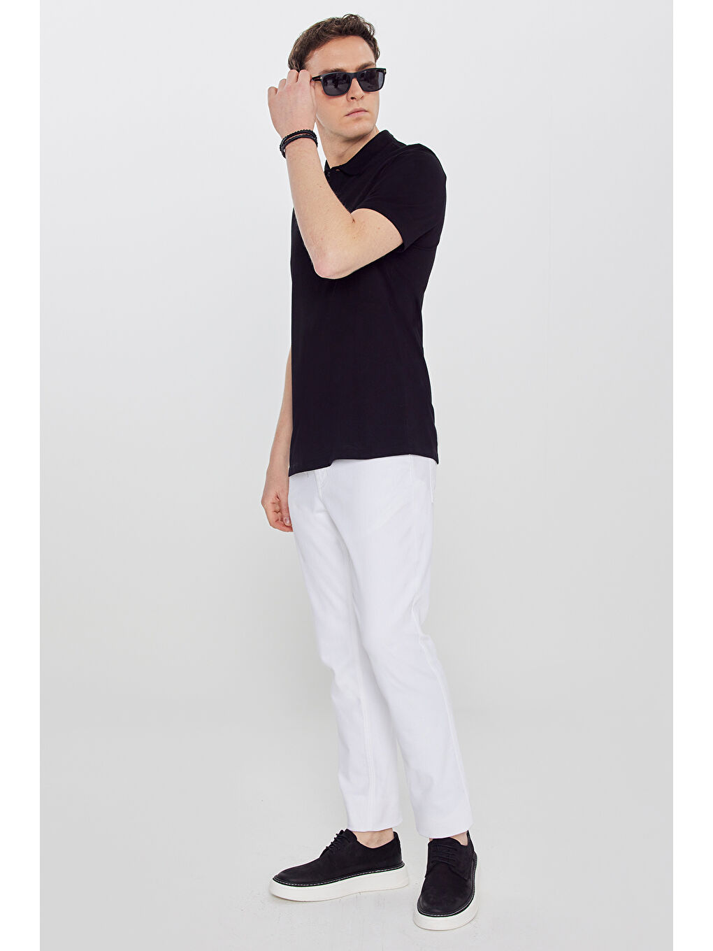 Erkek Siyah %100 Pamuk Standart Fit Normal Kesim Polo Yaka Tişört-1