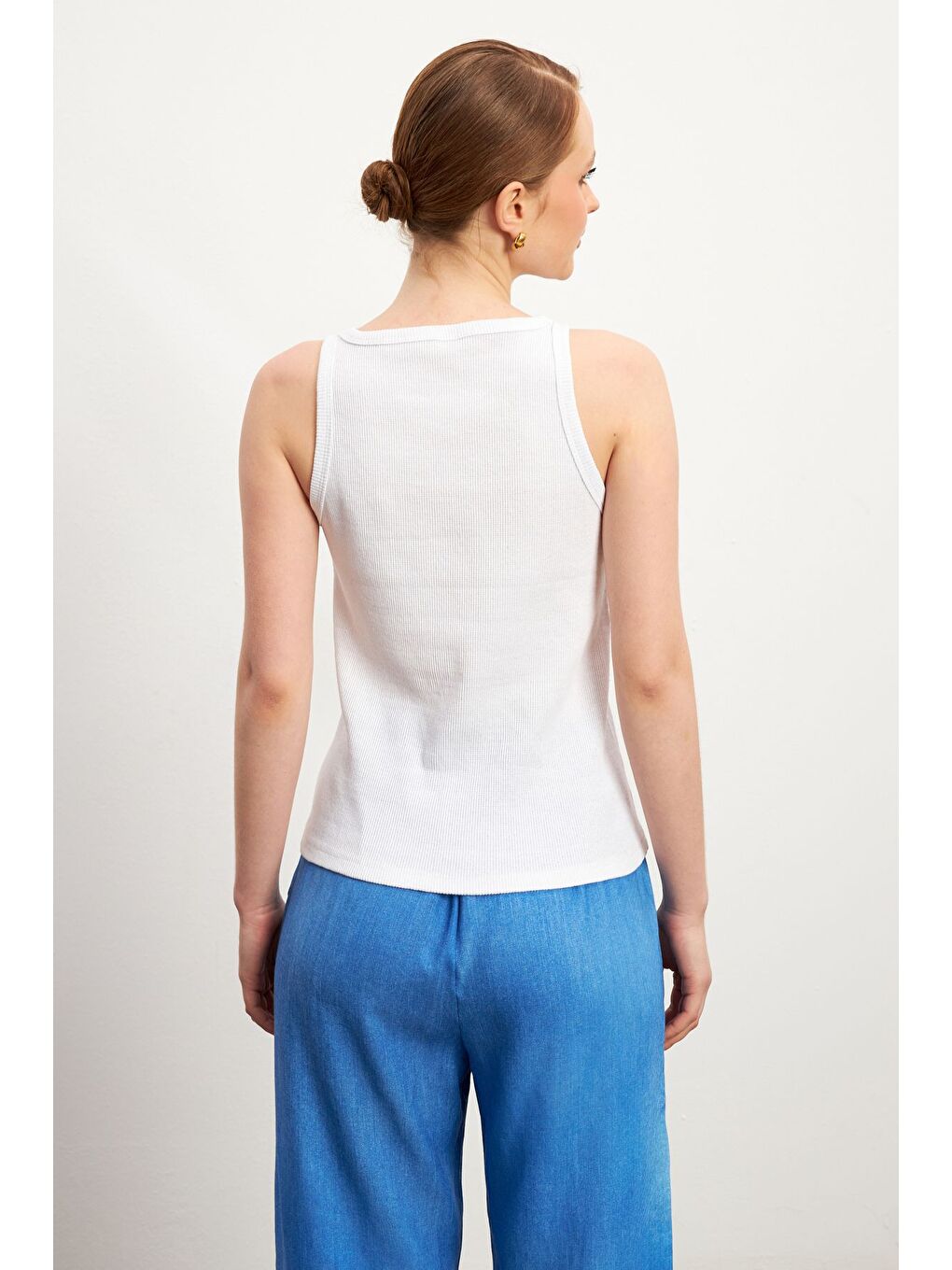 Kadın Siyah Beyaz Kalın Askılı Bisiklet Yaka Fitilli 2 li Paket Atlet Bluz-3