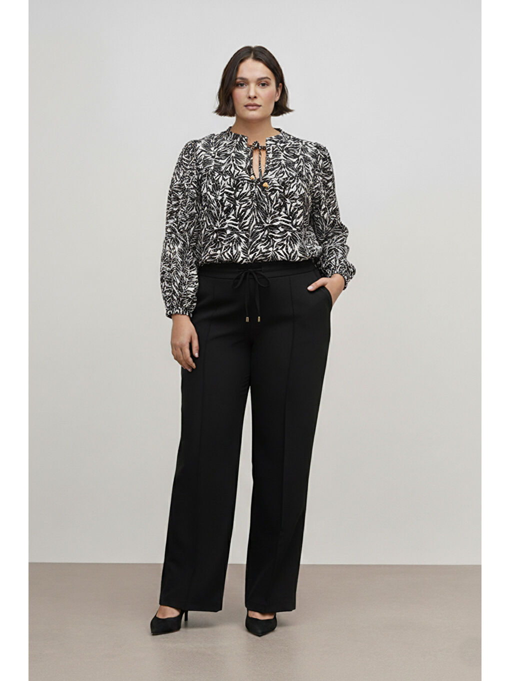 Bej Desenli Bol Kesim Bluz