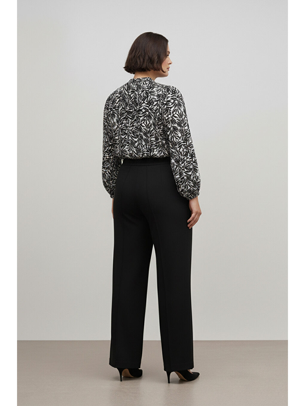 Bej Desenli Bol Kesim Bluz-2