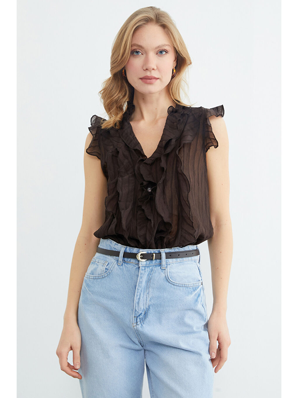 Kahverengi Çizgili Fırfırlı Jakarlı Bluz-1