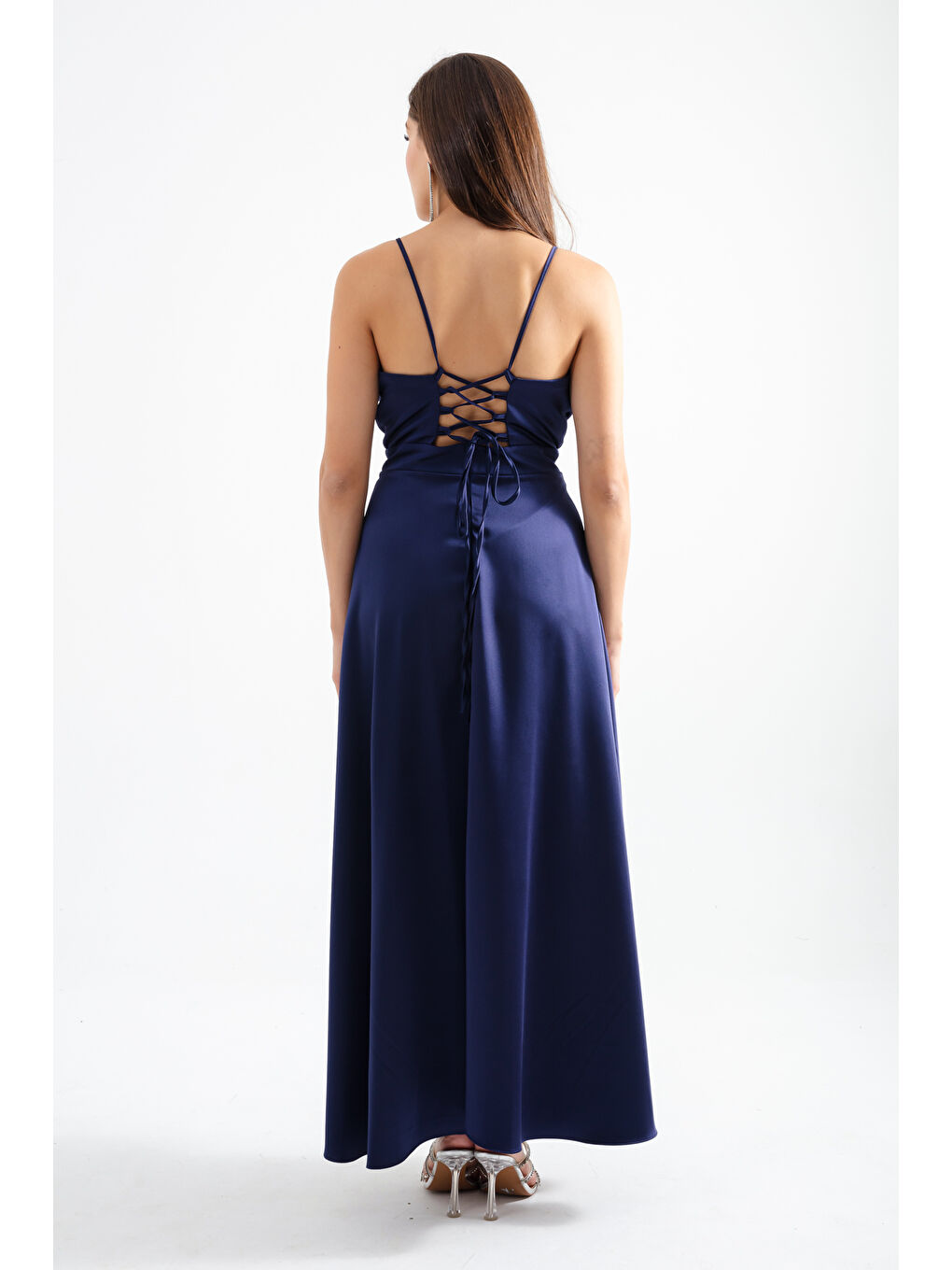 Kadın Lacivert Kruvaze Yaka Volanlı Midi Saten Abiye Elbise-4