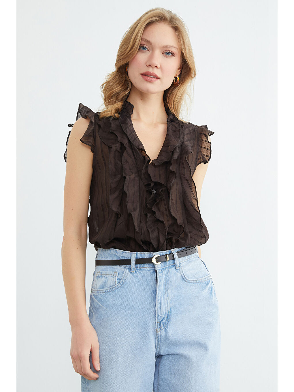 Kahverengi Çizgili Fırfırlı Jakarlı Bluz-2