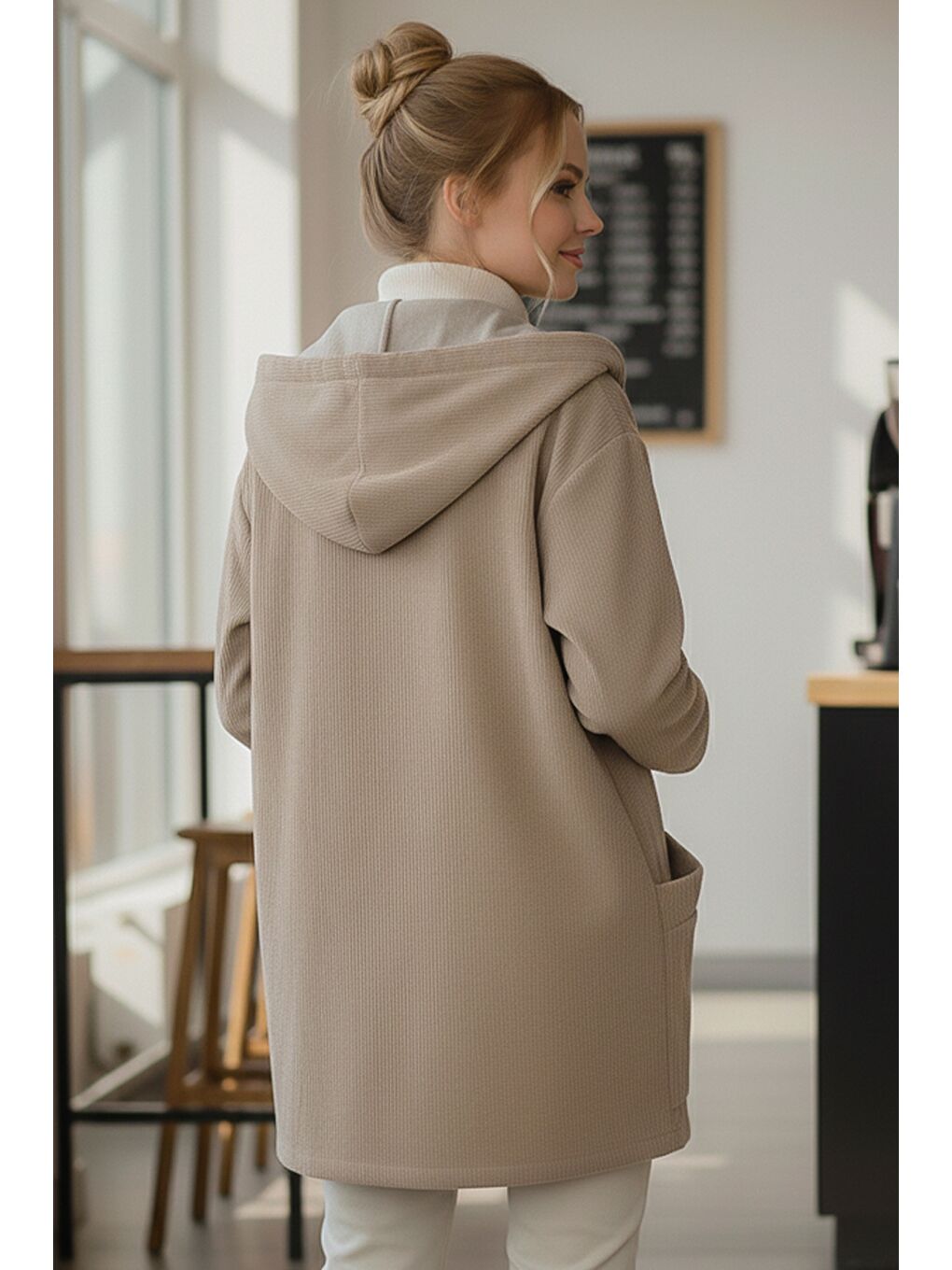 İtalyan Bej Kapüşonlu Uzun Kol Düğmeli Cepli Casual Kadife Oversize Dokuma Ceket 80 70-3