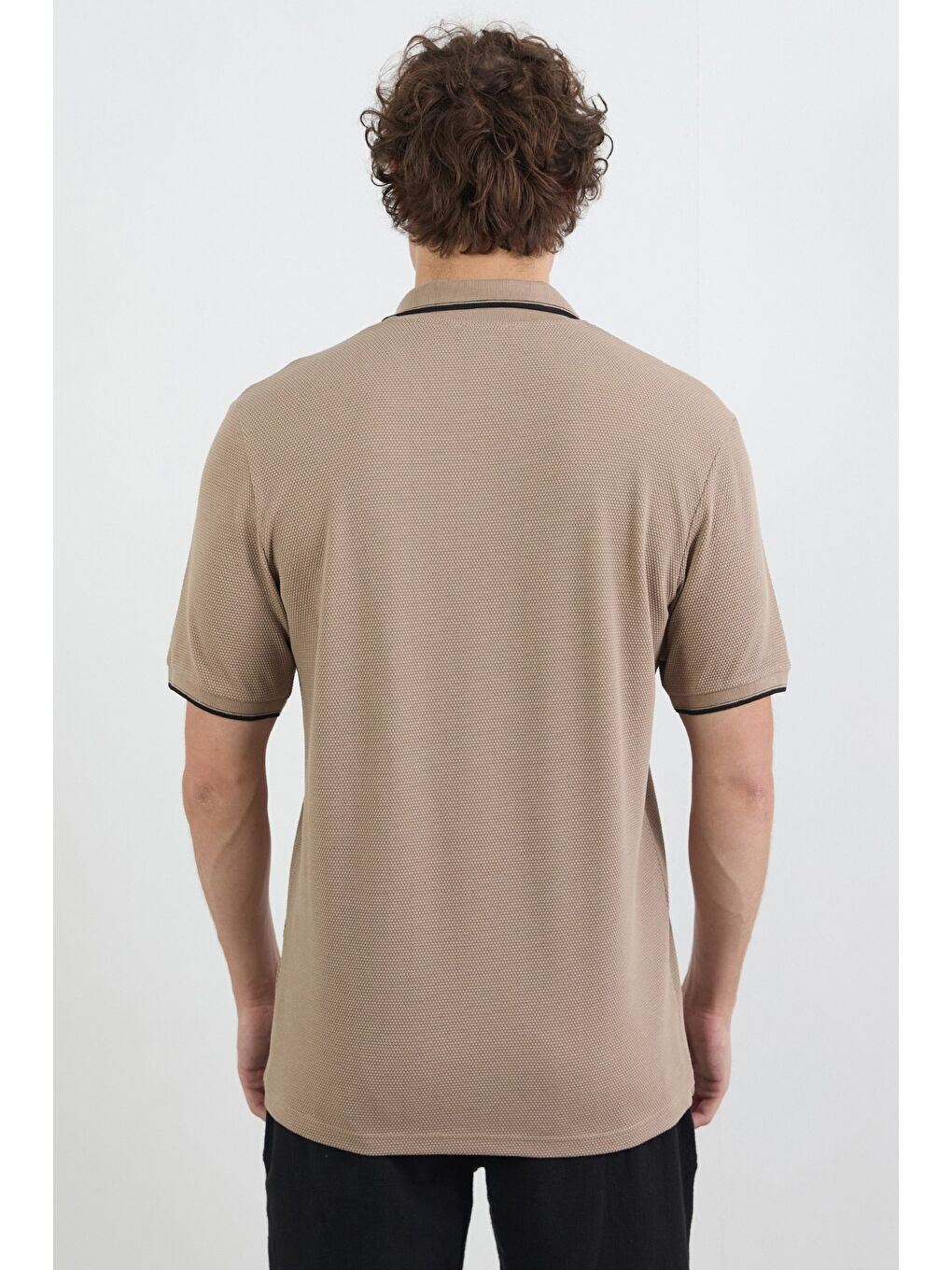 Bej Çizgili Waffle Kumaş Polo Yaka Tişört-3
