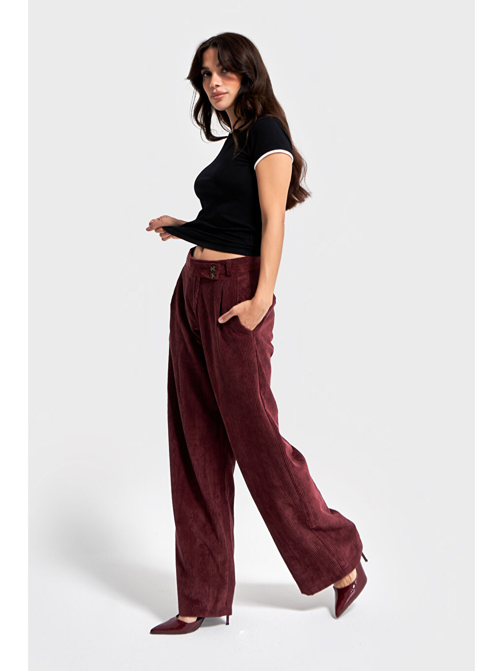 Kadın Bordo Renk w5-35 Palazzo Fit Kemer Detaylı Kalın Fitilli Velvet Kadife Kumaş Pantolon-4