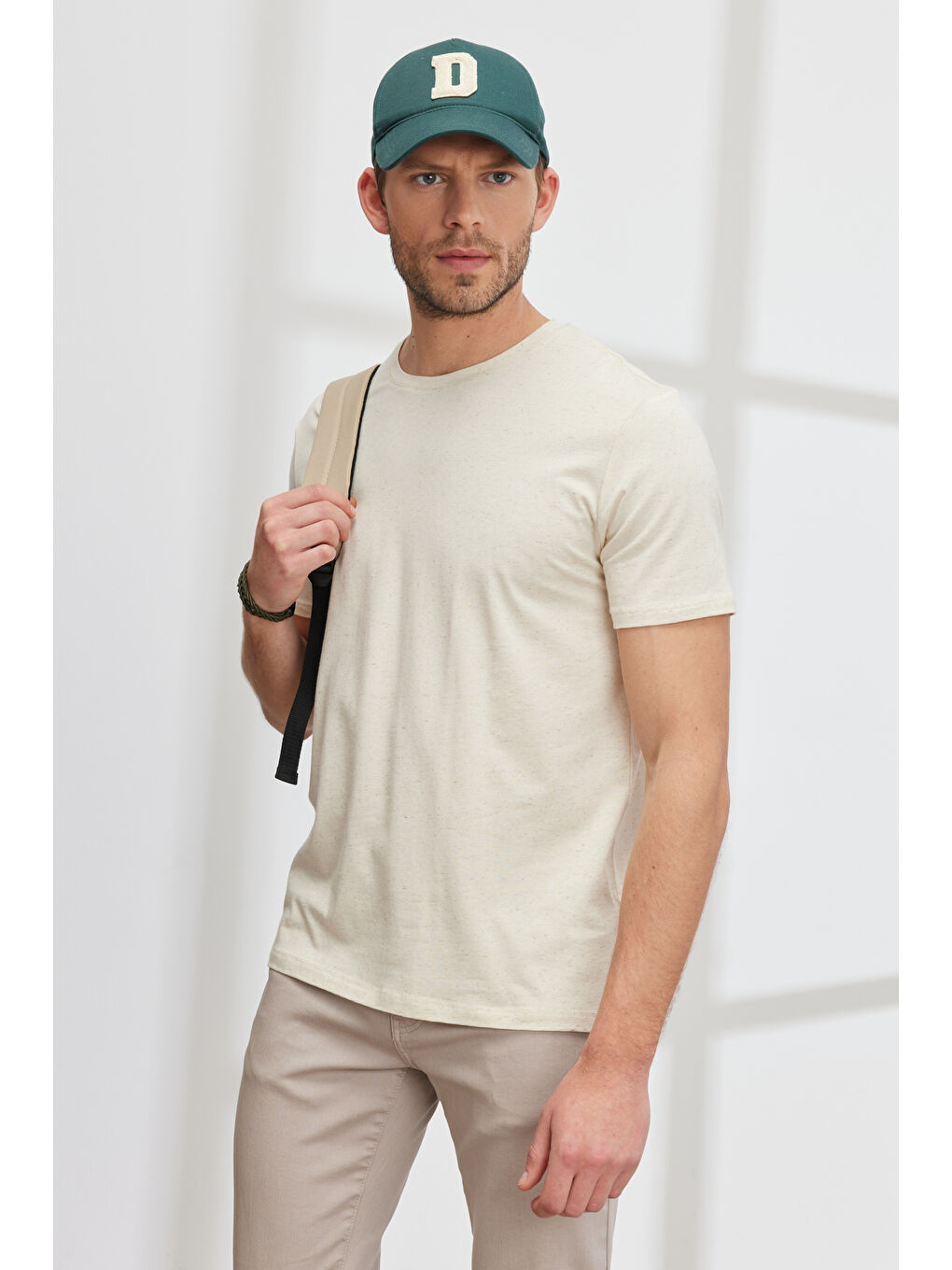 Erkek Bej Melanj Slim Fit Dar Kesim Bisiklet Yaka Pamuklu Kısa Kollu Tişört-4