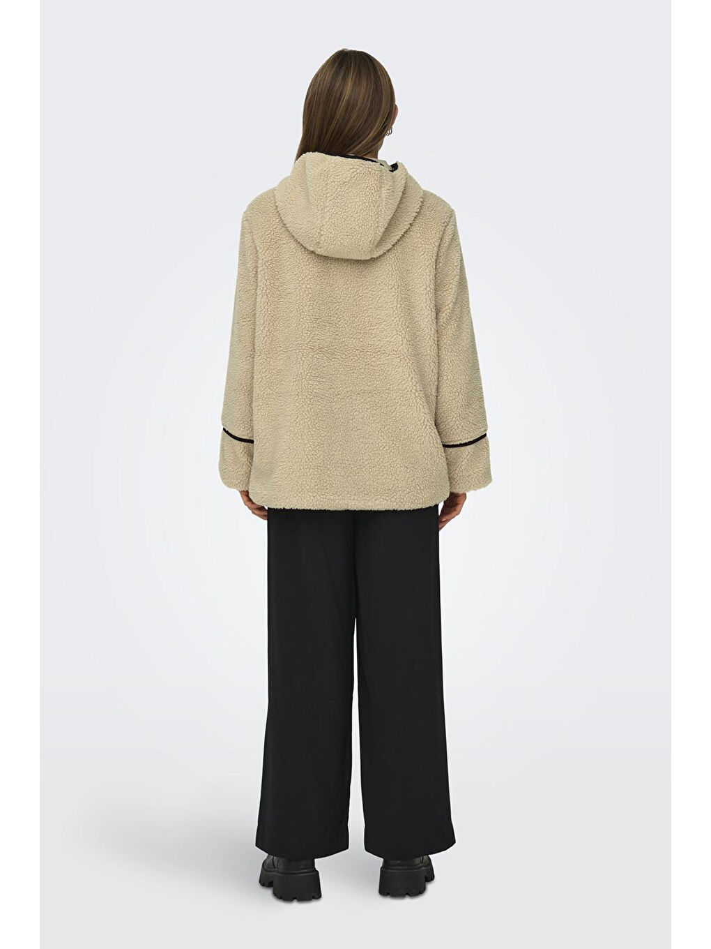 Bej Onlmandy Regular Fit Kapüşonlu Pelüş Kadın Mont 15324122-3