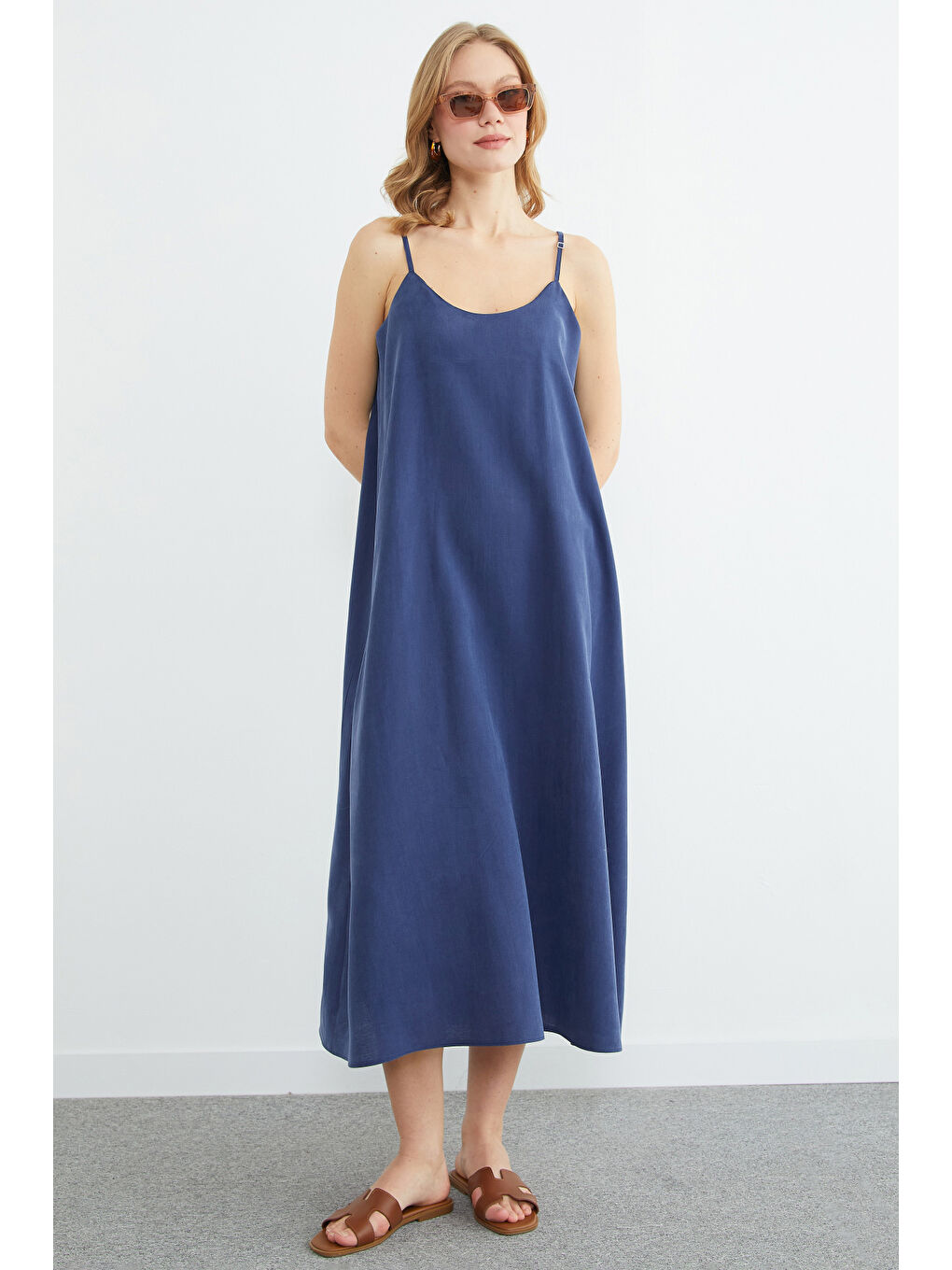 Lacivert Basic İp Askılı Maxi Boy Elbise-1