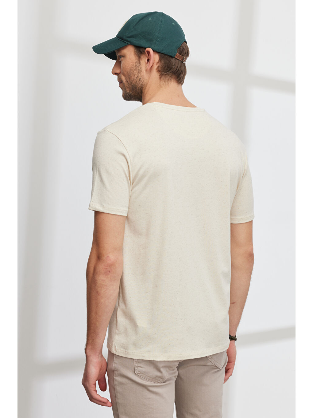 Erkek Bej Melanj Slim Fit Dar Kesim Bisiklet Yaka Pamuklu Kısa Kollu Tişört-6