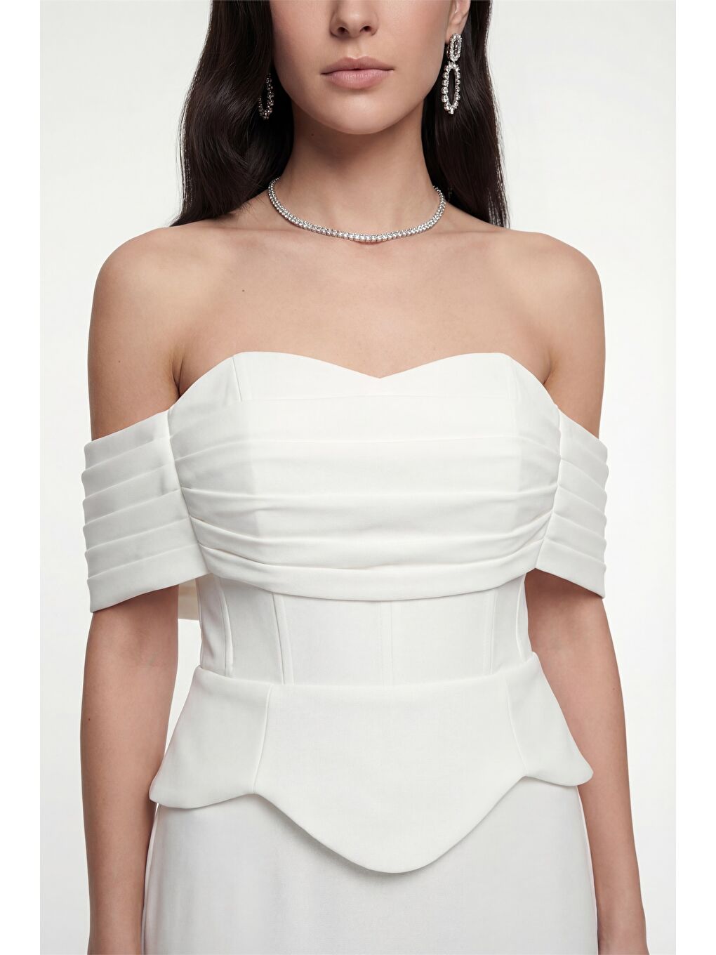 Kadın Beyaz Kayık Yaka Peplum Detay Uzun Balık Abiye-2