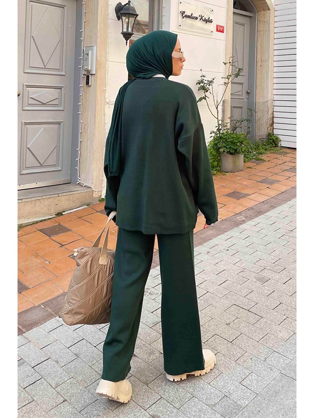 Düz İkili Triko Tesettür Takım Zümrüt Yeşili-3