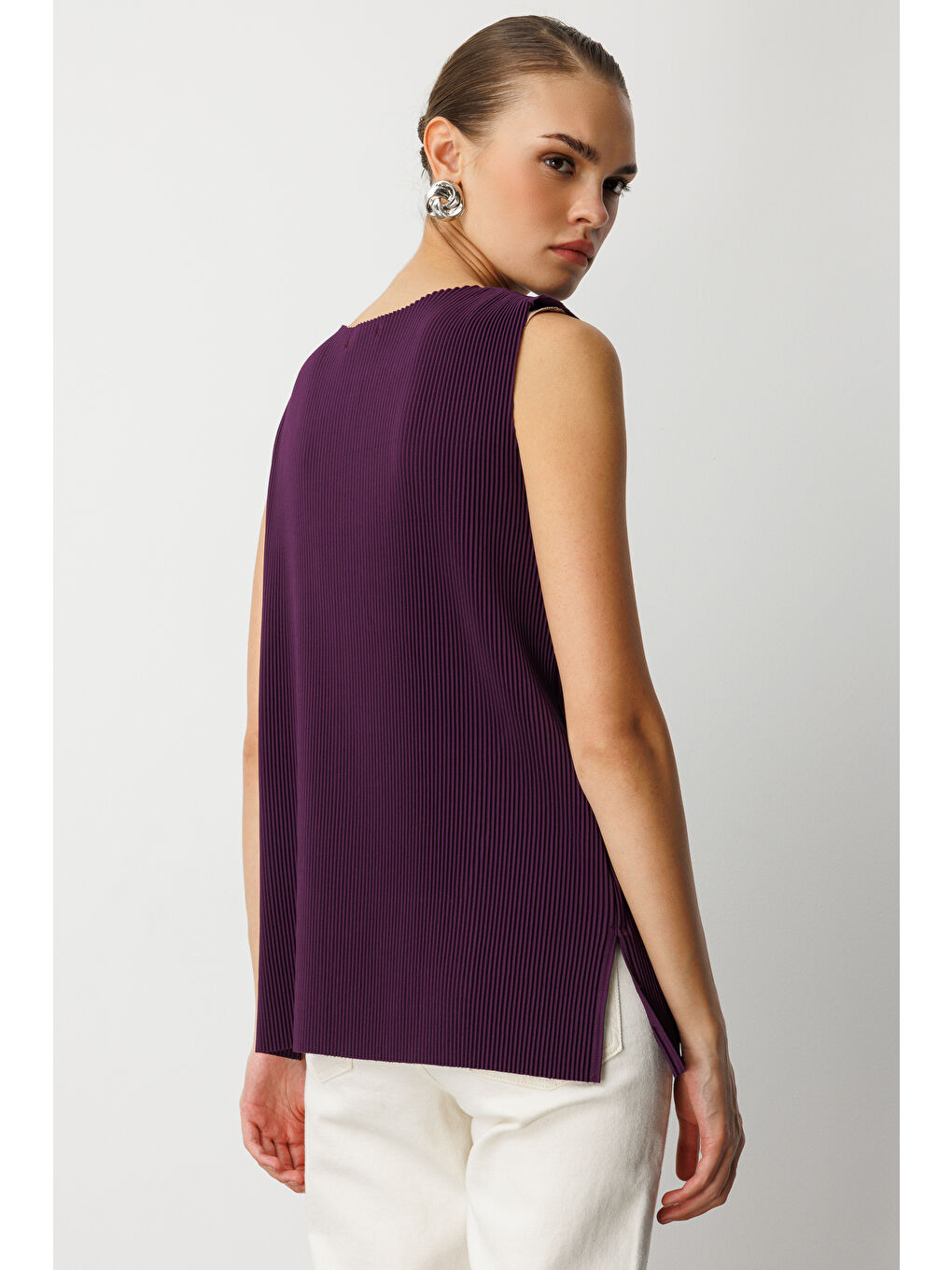 Full İnce Pilise Mor Kolsuz Şifon Bluz-5