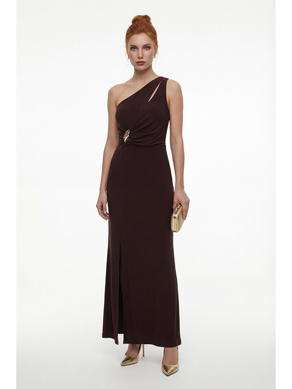 Kadın Kahverengi Tek Omuz Aksesuar Detay Maxi Elbise