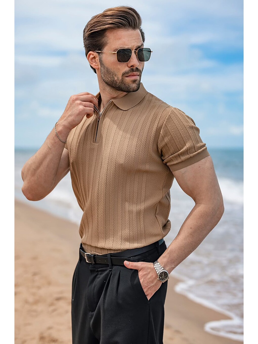 Kahverengi Camel Yarım Fermuarlı Polo Yaka Erkek Triko Tişört E7458