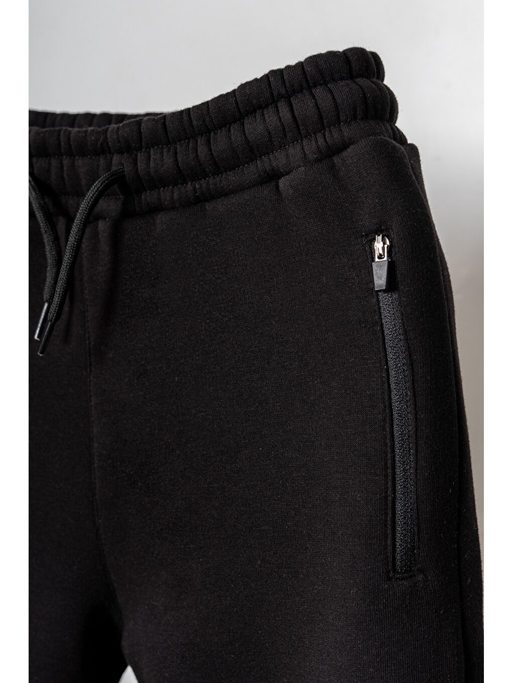 Siyah 3 İp  Fermuarlı Basic   Erkek  Çocuk Eşofman Altı-1