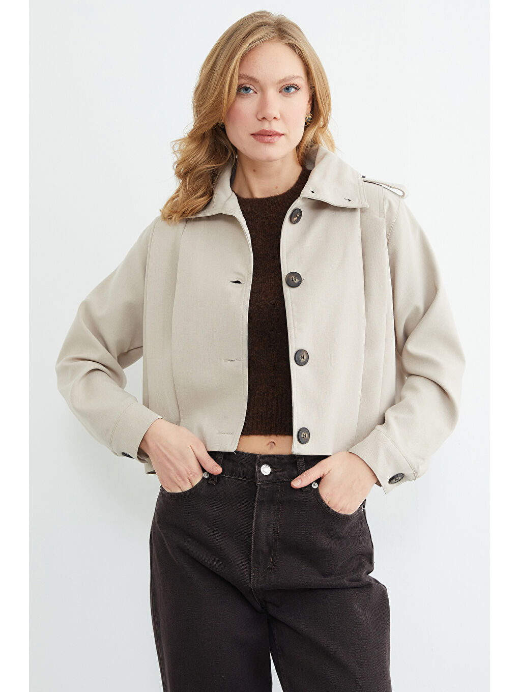 Bej Düğmeli Gömlek Yaka Pileli Trençkot-1