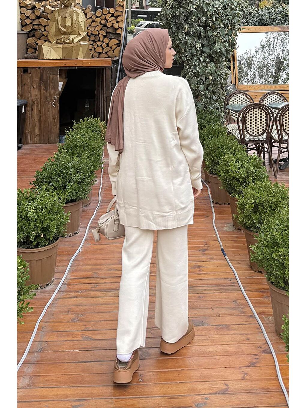 Ekru Pelüş Cep Triko Takım Krem-3