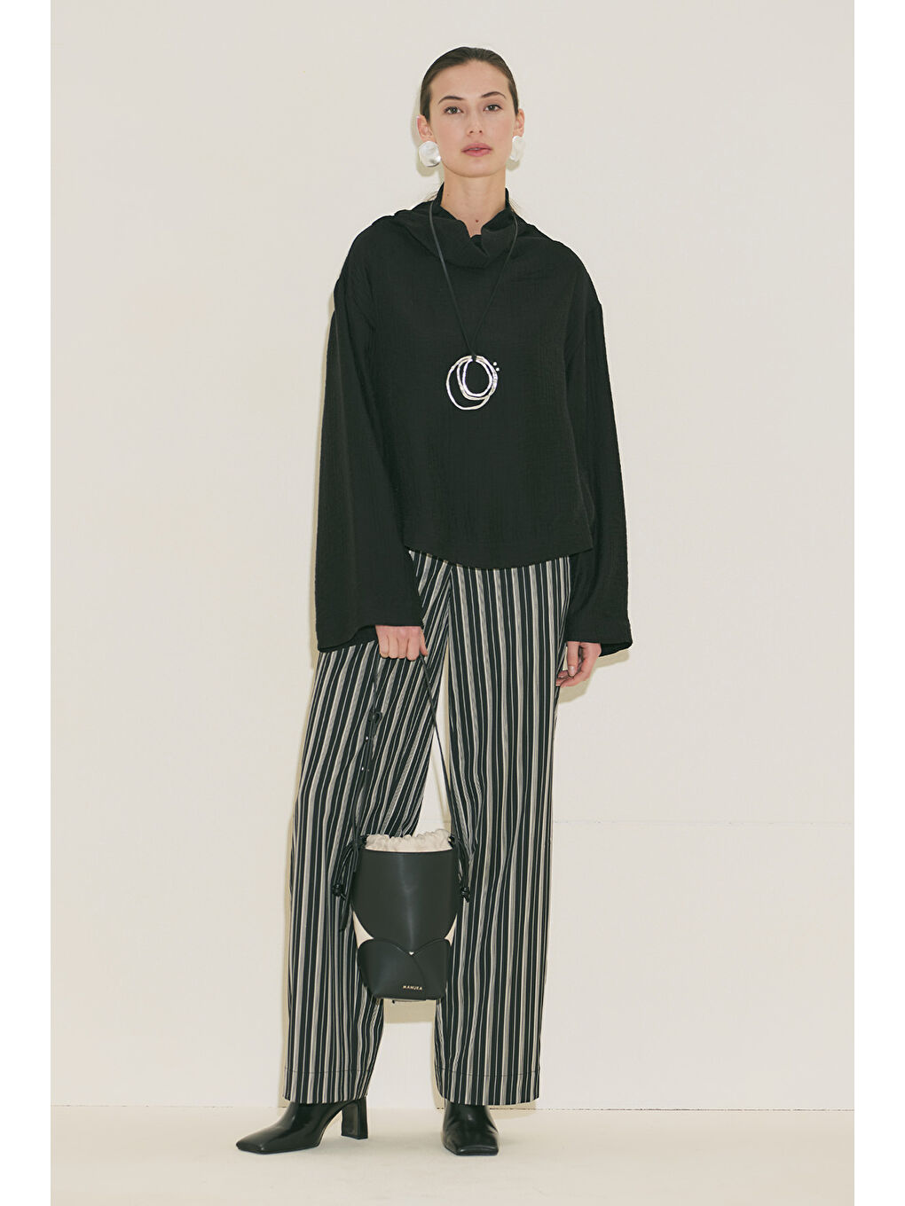 Lıona Kanvas Keseli Çanta Siyah-7