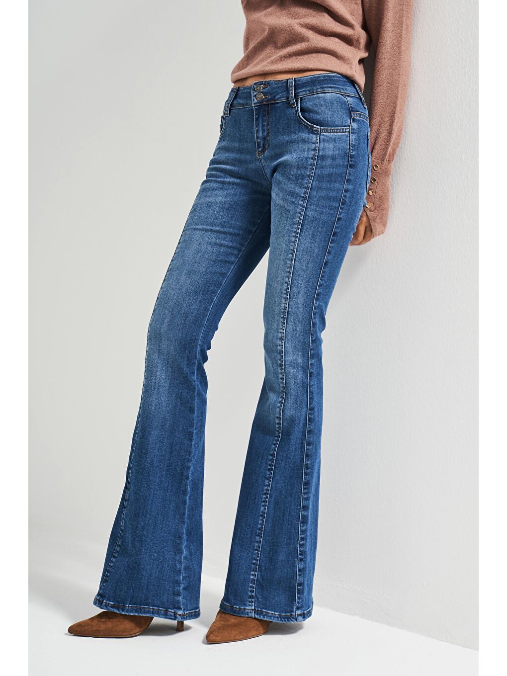 Kadın Koyu Mavi Renk 2w5-5 Midrise Flare Fit Esnek Elastan Kumaş Orta Bel Denim Jean