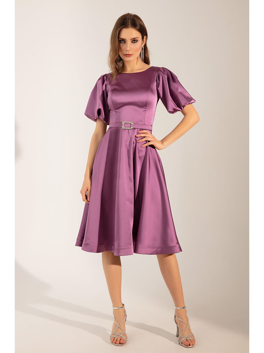 Lila Kadın Lavanta Balon Kollu Taşlı Kemerli Mini Saten Abiye Elbise-1