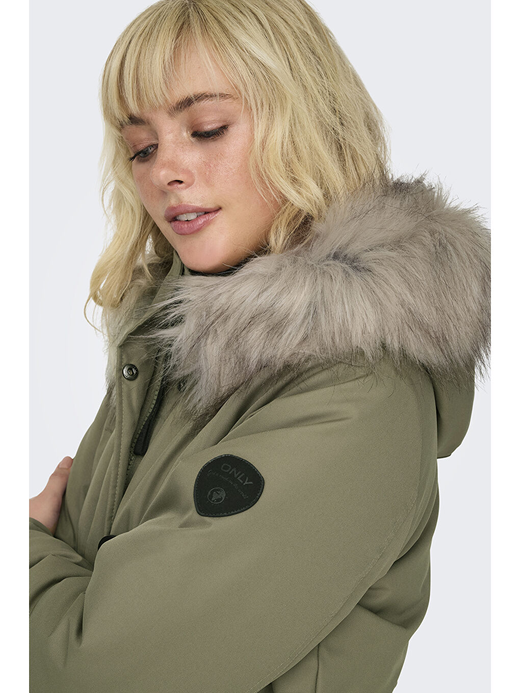 Only Haki Onliris Regular Fit Çıkarılabilir Kapüşonlu Kadın Parka 15304625 - 2