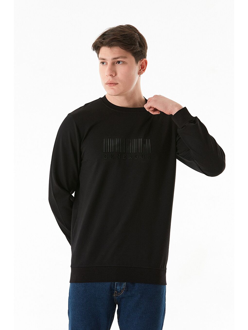 Siyah Generous Yazı Kabartmalı Bisiklet Yaka Sweatshirt-2