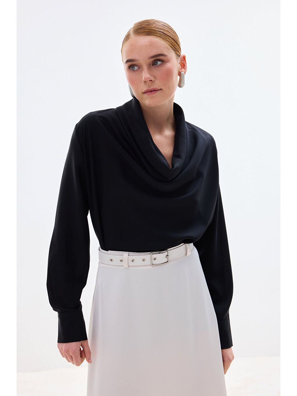 Degaje Yaka Bluz - Siyah-3