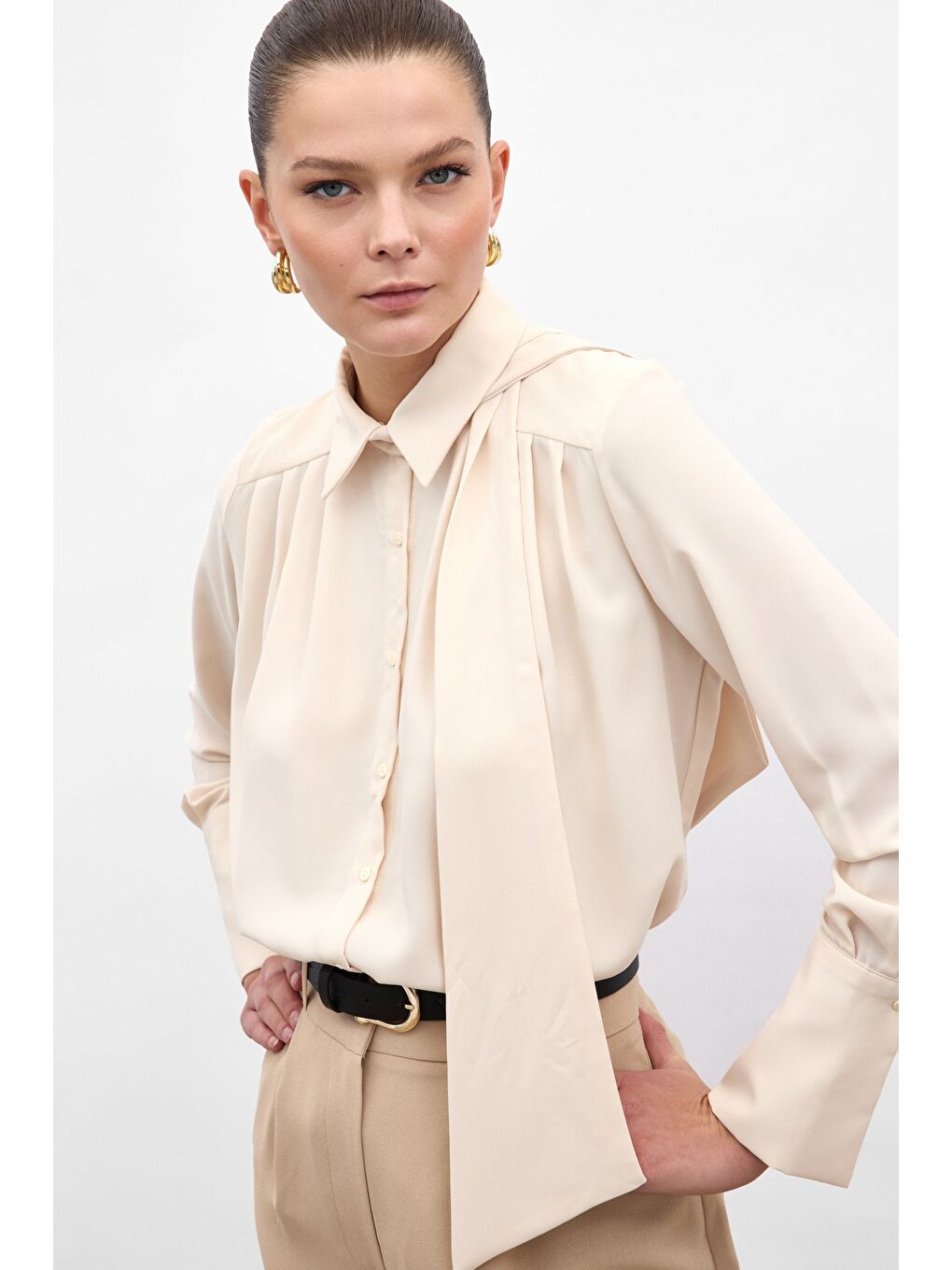 Fularlı Gömlek - Bej-3