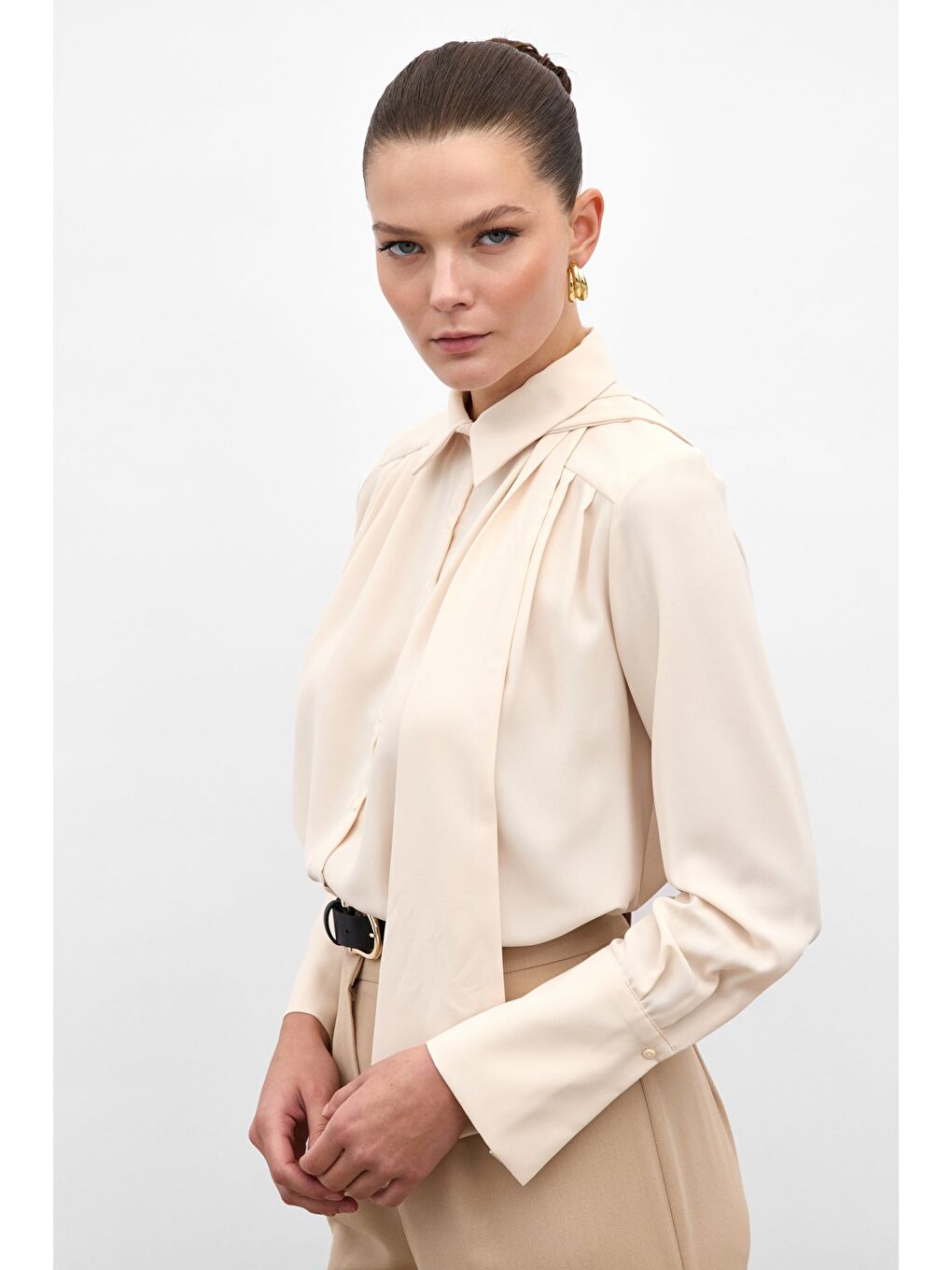 Fularlı Gömlek - Bej-4