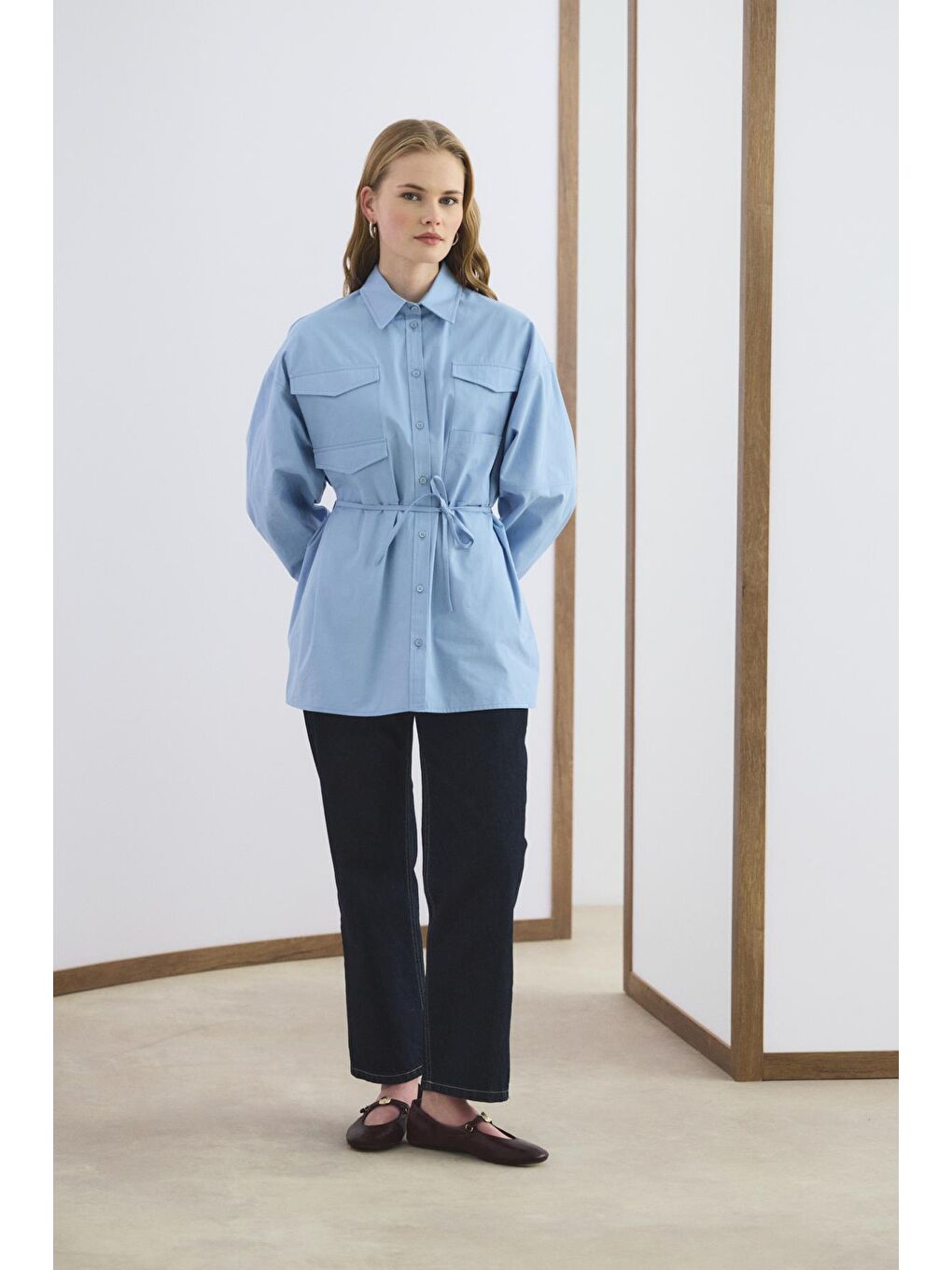 Cepli Biye Kemerli Oversize Gömlek Mavi-2