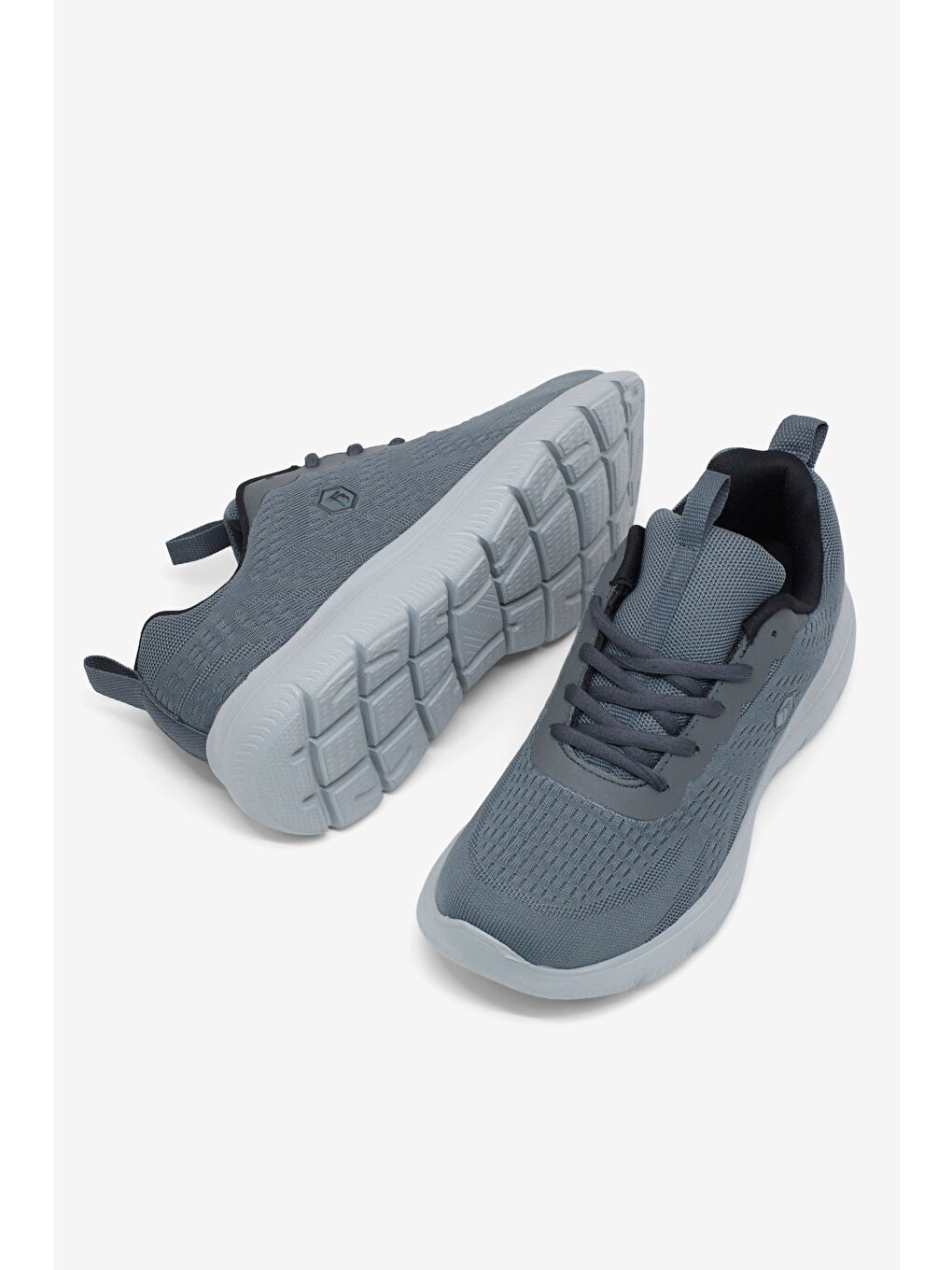 Gri Erkek Füme Rahat Kalıp Nefes Alabilen Bağcıklı Spor Ayakkabı-1
