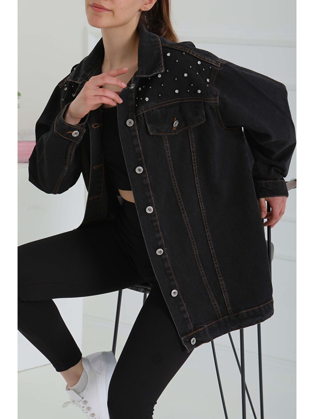 Kadın Omuz Taş Detaylı Oversize Jean Ceket D1 Siyah   26616